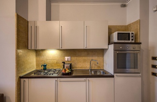 Rione IV Campo Marzio Apartment | Marescalchi Belli Palace - your Suite near the Spanish Steps