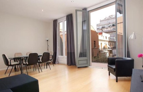 Eixample Apartment | Modern Quiet Flat With A Large Balcony