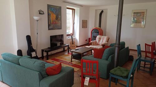 Oggebbio Hostel | Montino Coliving
