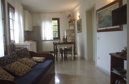 Sassetta Apartment | Nice apartment for 4 guests with WIFI, pool, TV and patio
