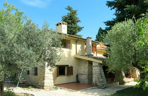Casalbordino House | Nice apartment in villa for 6 guests with pool, WIFI, TV and terrace