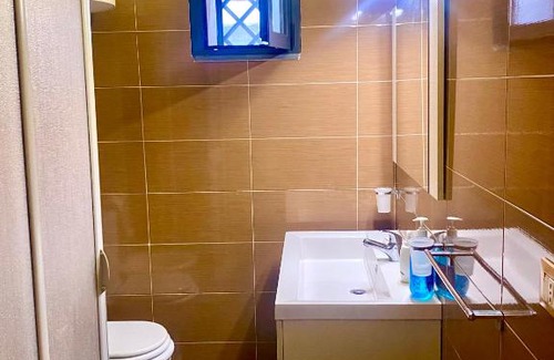 Picanello-Ognina-Barriera-Canalicchio Apartment | OutOfTrain House - central station proximity