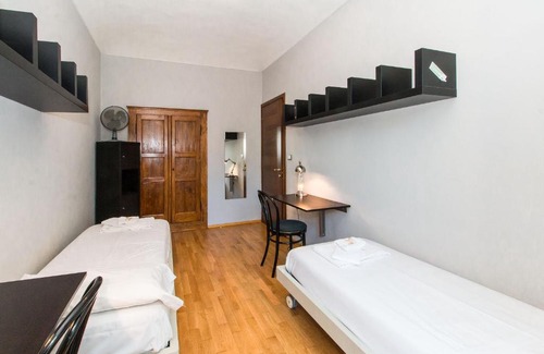 San Salvario Apartment | Parco del Valentino Cozy Flat with balcony