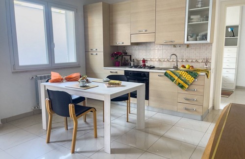Zona XXX Castel Fusano Condo | Private Apartment in Luxurious Peaceful Roman Villa