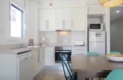L'Escala Apartment | Ref. RIELLS MAR : pool and parking at only 100m of Riells beach.