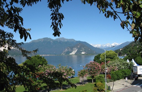 Pallanza Apartment | Residenza Silvana - Apartment D- Luna in Suna with parking