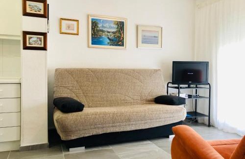 Roses Town Center Apartment | ROC MAR 6 1B - Apartamento cerca del centro y de la playa - terraza con pequeñas vistas al puerto