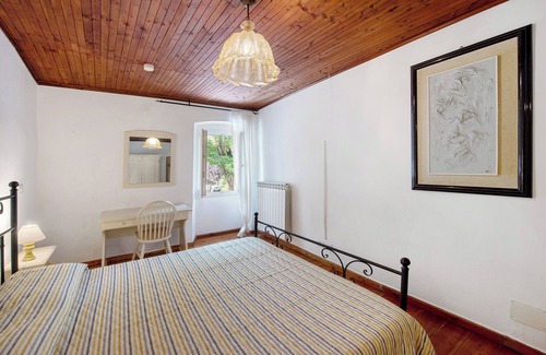Giusvalla House | Room 'Estate' with Mountain View, Shared Terrace and Wi-Fi