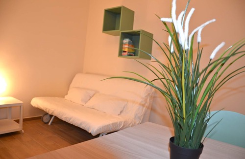 San Donato Apartment | Sage | Short-term rental apartment for temporary use