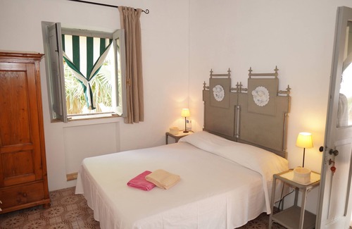 Santa Marina Salina Villa | Salina: typical Aeolian house ideal for every period of the year