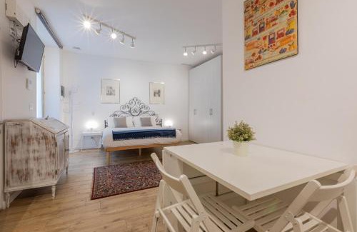Historic Centre Apartment | San Salvario Apartments by Wonderful Italy