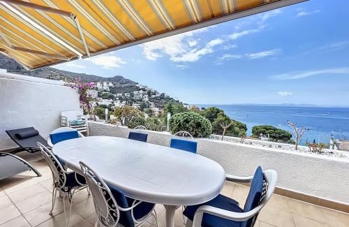 Almadraba-Canyelles Apartment | Santa Barbara
