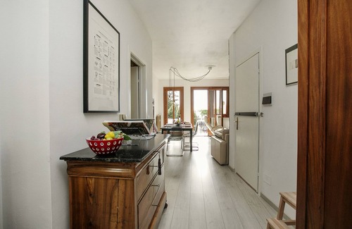 Toscolano Maderno Apartment | Spiaggia Azzurro -lakeside with terrace, Toscolano Maderno, Italy