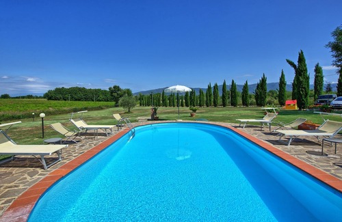Le Piazze Villa | Stunning private villa with private pool, WIFI, TV, pets allowed and panoramic view, close to Ar.
