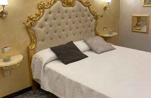Historical Downtown Salerno Bed & Breakfast | Suite Incentro Salerno