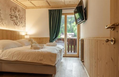 Giustino House | Suite Italy Pinzolo Due