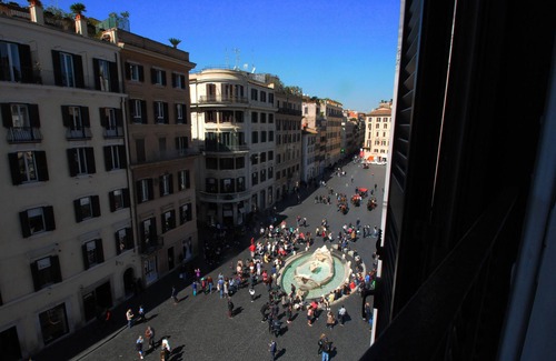 Rione IV Campo Marzio Apartment | Suite Spagna 29 Luxury Apartment Spanish staircase