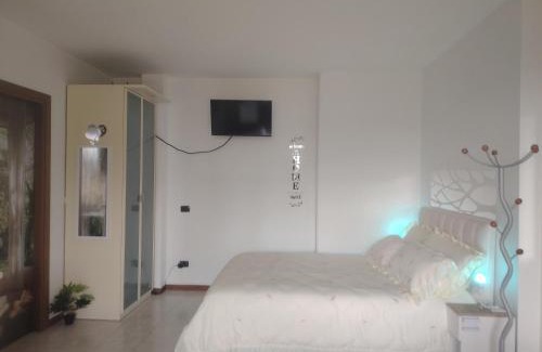 Cassina de' Pecchi Apartment | SWEET STAY - WiFi gratuito, Metro vicinanze, Garage & Bikes - su richiesta