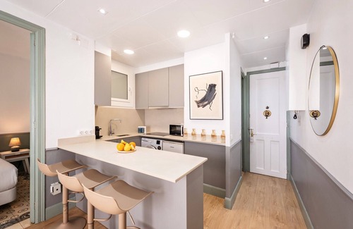 La Sagrada Familia Apartment | Sweett | Rosemarine I
