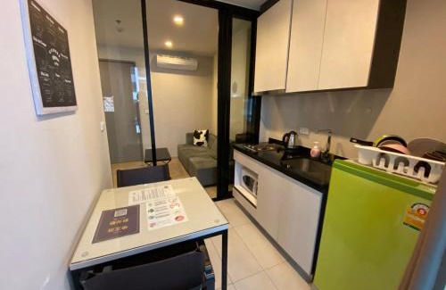 Pattaya Bay Apartment | THE BASE Central Pattaya Sea View Holiday Residences