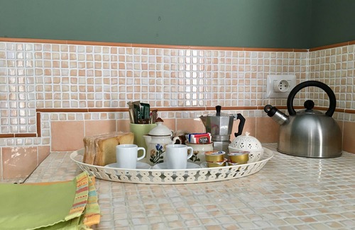 Historical Downtown Salerno House | The Place - The Corner Suite. Cooking class available on demand