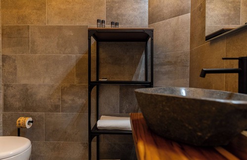 Villa Caldari House | The Vinum Suites