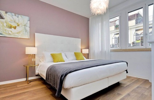 Rione XVIII Castro Pretorio House | Vacation Home in Rome with 1 bedrooms sleeps 4