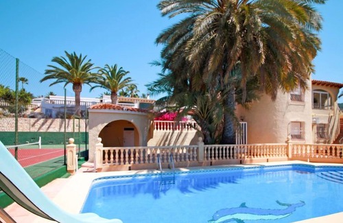 Empedrola House | Vacation home Tenis Janka (CLP265) in Calpe/Calp - 9 persons, 3 bedrooms