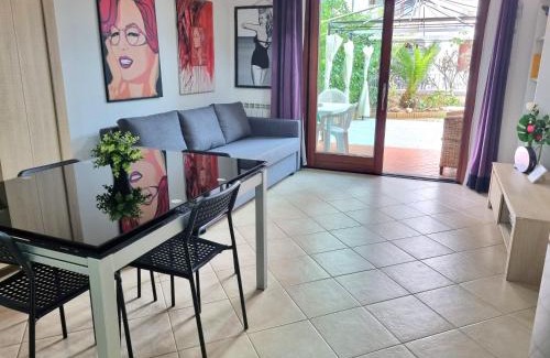 Olbia Apartment | ValeValeHome - home gallery with fully equipped kitchen, reserved parking, big garden