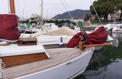 Chiavari Boat Rental | Vanda