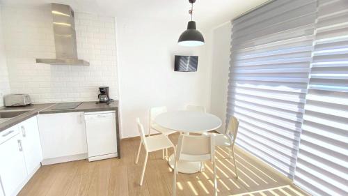 Almadraba-Canyelles Apartment | Verones 1b