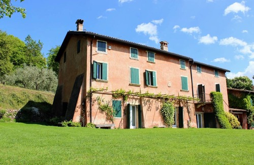 Bardolino Villa | Villa ∙ 6 bedrooms ∙ 12 guests