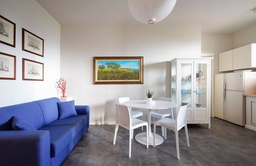 Stazzo Apartment | Villa Anemone (Medusa) - sea front apartment