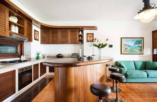 Stazzo Apartment | Villa Anemone (Murena) - sea front apartment