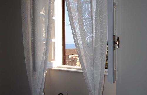 Santa Maria La Scala House | Villa Elena apartment 1