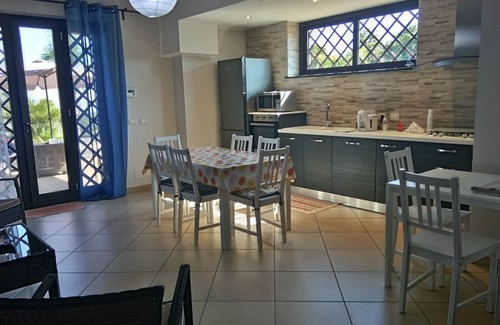 Pennisi Bed & Breakfast | Villa Feluchia
