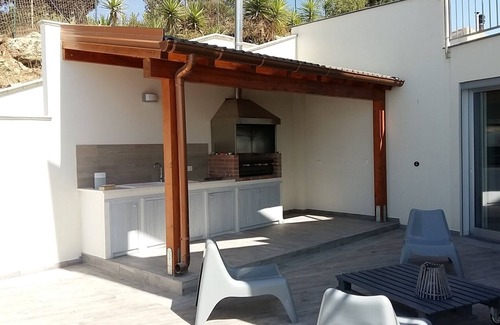 Sciacca Villa | VILLA MALOUGA WITH SWIMMING POOL 100M FROM THE BEACH