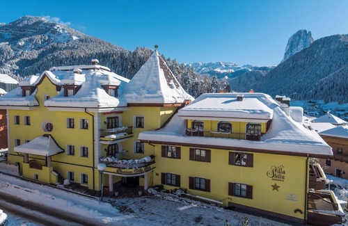 Ortisei Apartment | "Villa Stella Appartamento Stella Dream" near the ski lifts with mountain view