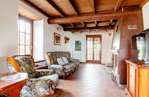 Montecalvo Versiggia House | Villa with Private Pool and Breathtaking View – Ideal for Families & Friends