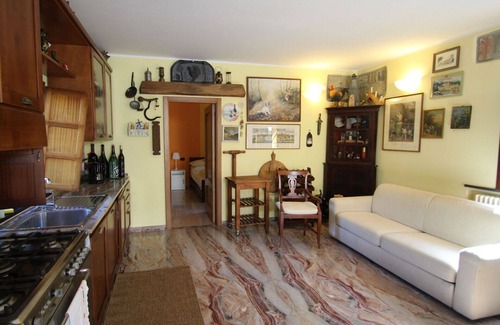 San Bernardino House | Wonderful private villa for 6 guests with WIFI, A/C, private pool, TV, patio and pets allowed