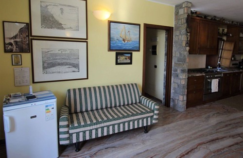 San Bernardino House | Wonderful private villa for 6 guests with WIFI, A/C, private pool, TV, patio and pets allowed
