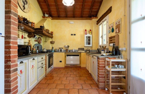 Mombaruzzo House | Wonderful villa for 4 people with WIFI, TV, patio and pets allowed