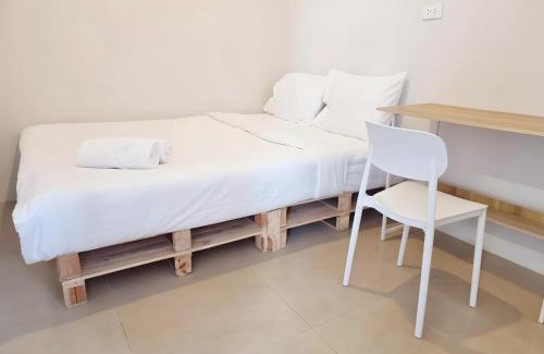 Talat Yot Hostel | Y The Hidden Khaosan Bangkok - เดอะ ฮิดเด้น ตรอกข้าวสาร