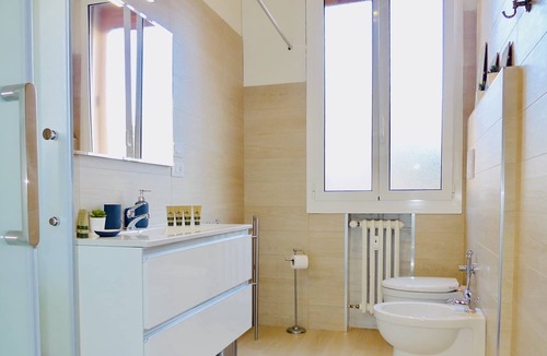 Bolognina Apartment | 04th Aprt 2Bedrooms /1Bathroom