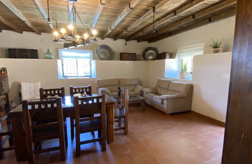 Villaviciosa de Cordoba House | 100 m² House ∙ 4 bedrooms ∙ 7 guests