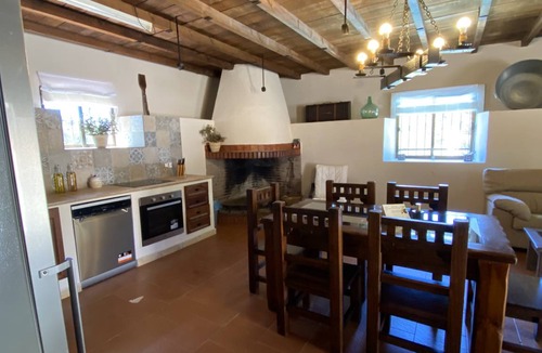 Villaviciosa de Cordoba House | 100 m² House ∙ 4 bedrooms ∙ 7 guests