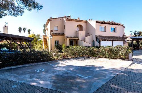 Bonmont Terres Noves Apartment | 100 m² Apartment ∙ 2 bedrooms ∙ 4 guests