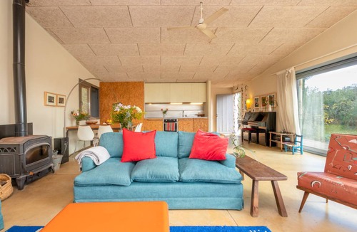 Pins House | 100 m² House ∙ 2 bedrooms ∙ 4 guests