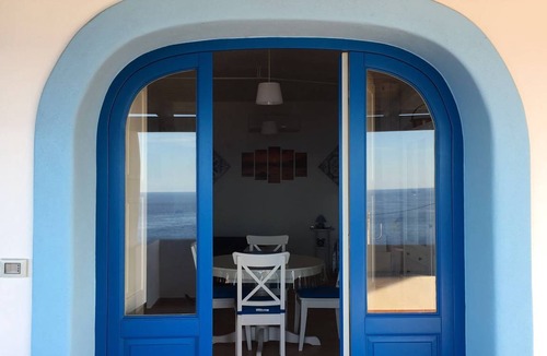 Malfa House | 100 m² House ∙ 2 bedrooms ∙ 7 guests
