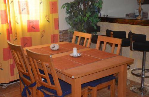 Tabernas House | 100 m² House ∙ 4 bedrooms ∙ 8 guests